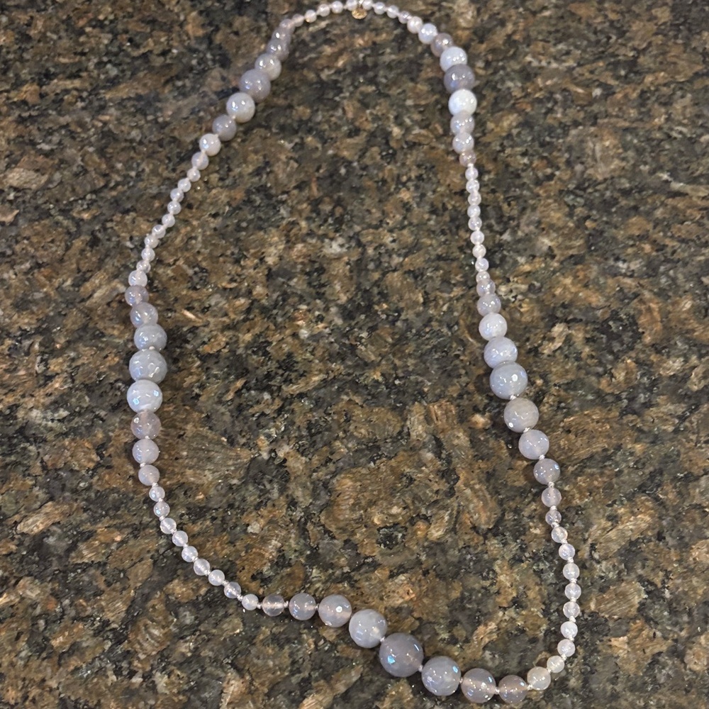 Elegant Gray Agate Beaded Necklace